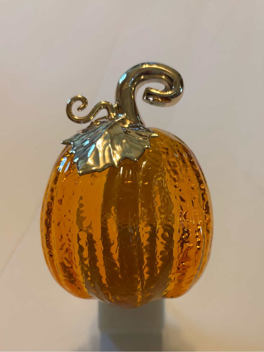 Bath & Body Works pumpkin wallflower plug-in